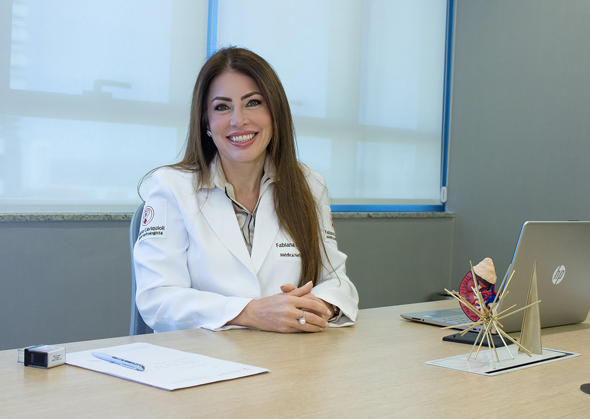 Nefrologista em Assai PR - Fabiana Caviquioli Nefrologista